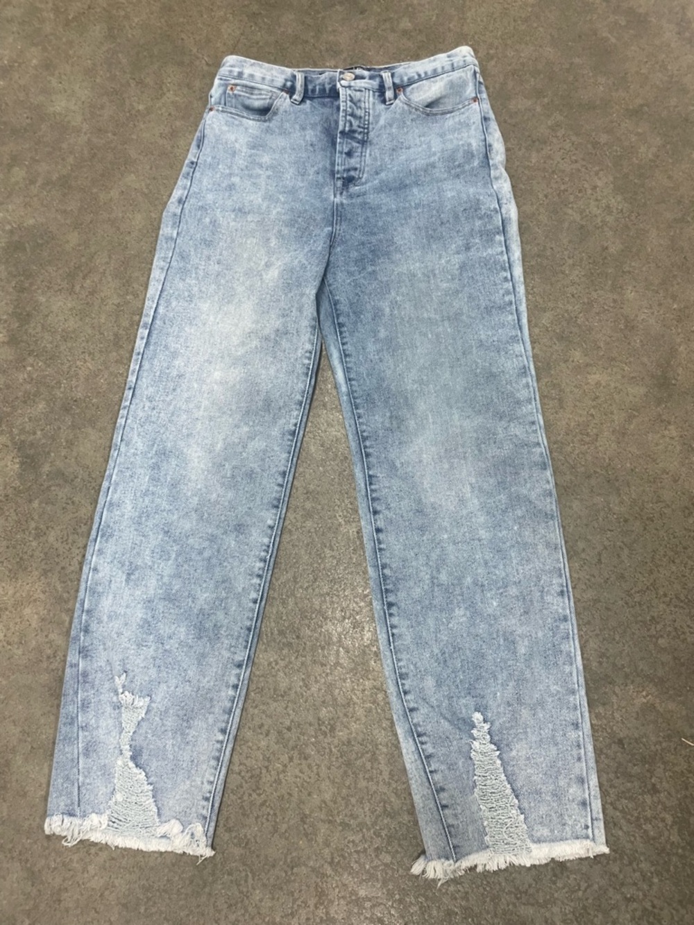 Light Wash Boyfriend Jeans with Frayed Hem